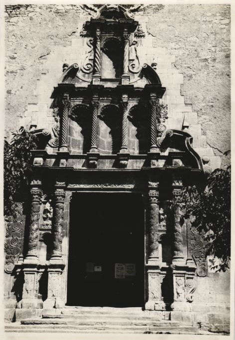 Baroque doorway,  S.María Church. Caldes de Montbu