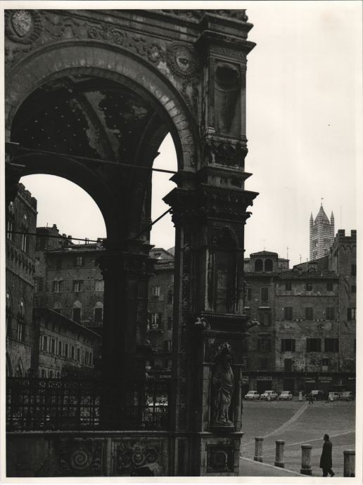 Vista parcial del Ayuntamiento de Sienna